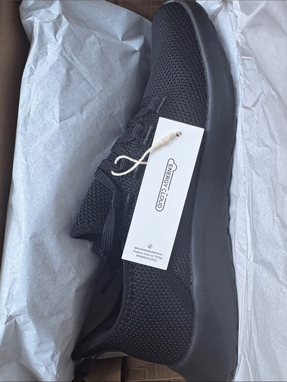 Womenβs Black Knit Athletic Sneakers